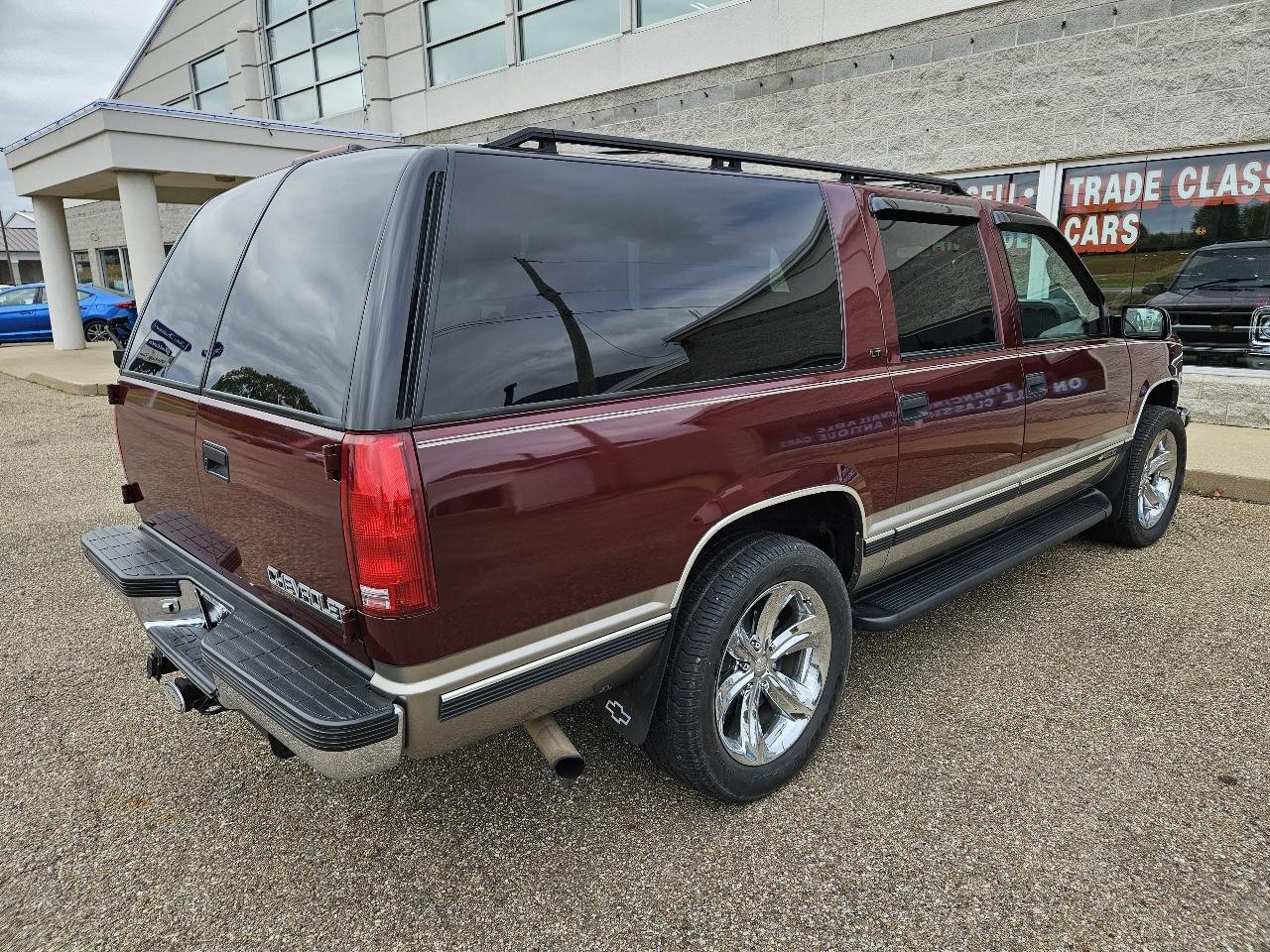 Chevrolet Suburban 1500 LT 1999