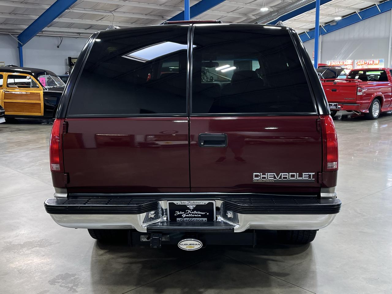Chevrolet Suburban 1500 LT 1999