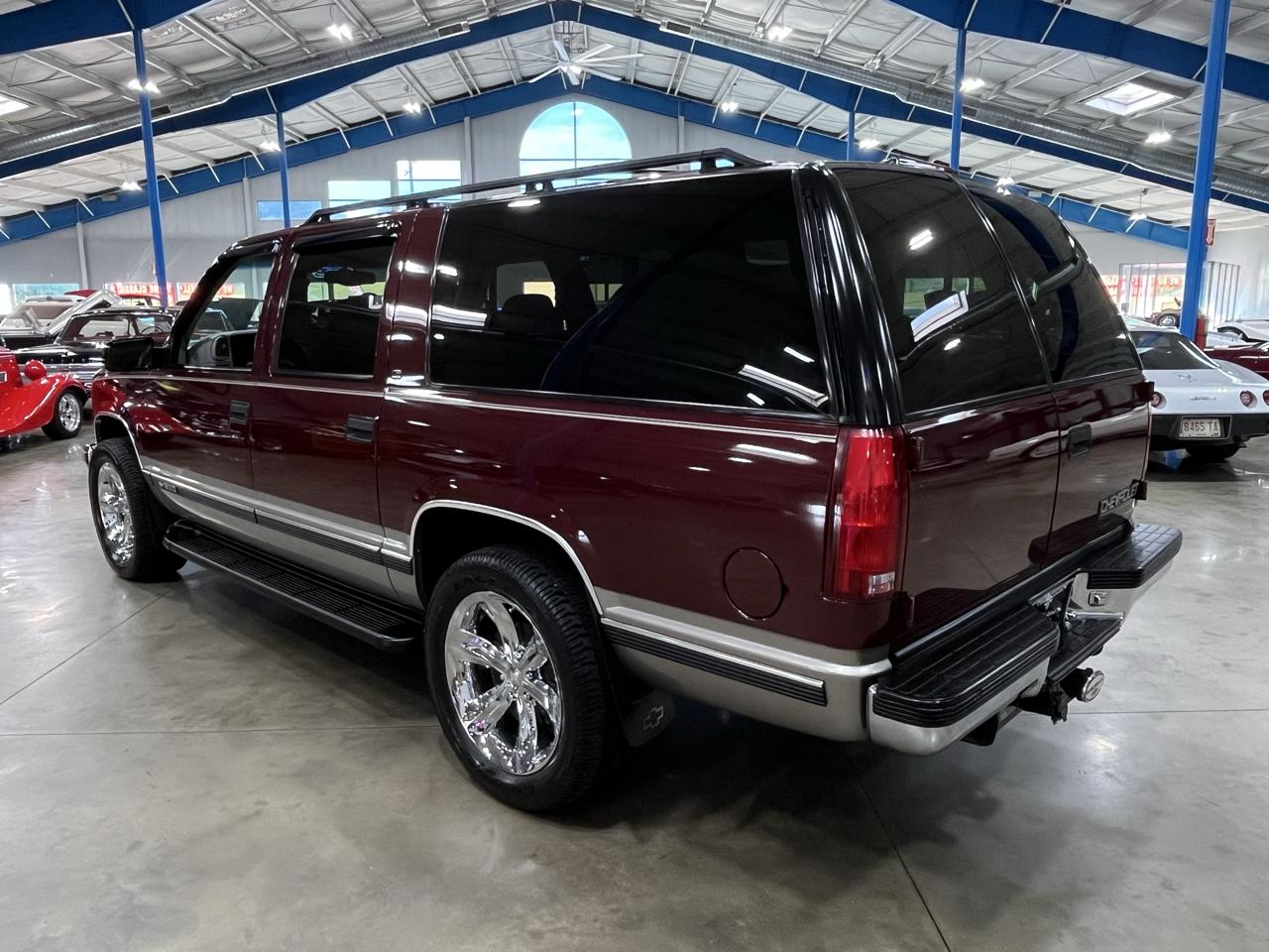 Chevrolet Suburban 1500 LT 1999
