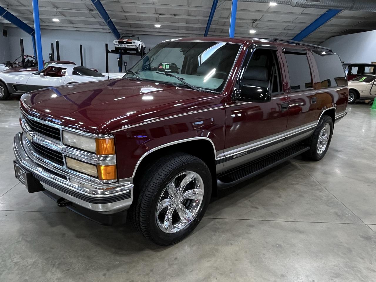 Chevrolet Suburban 1500 LT 1999