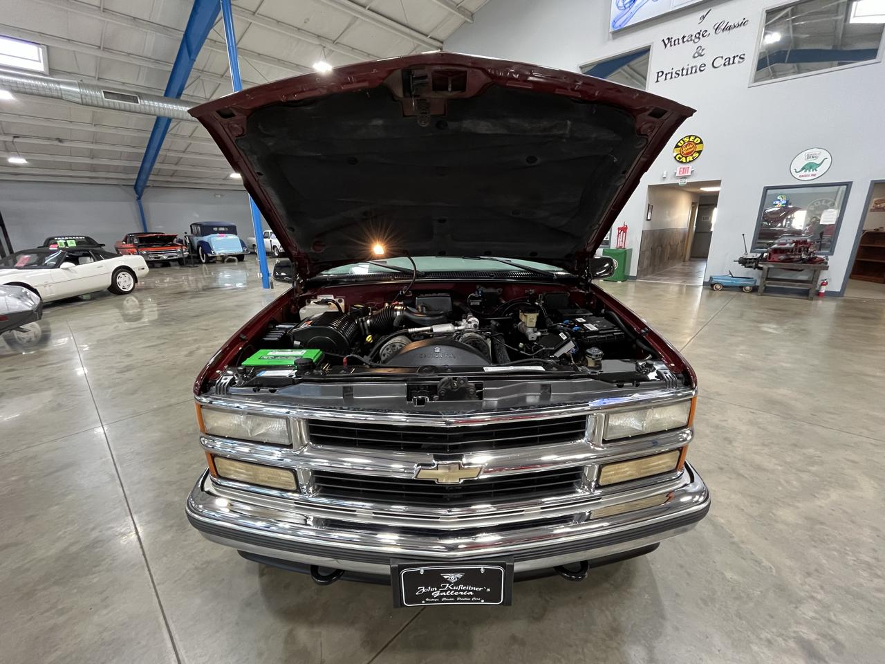 Chevrolet Suburban 1500 LT 1999
