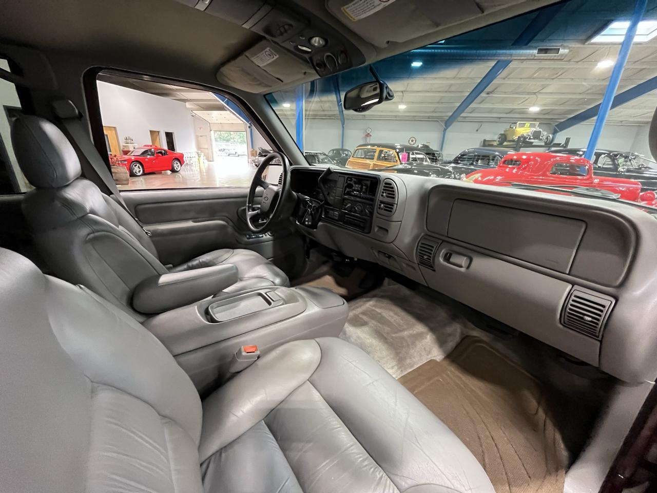Chevrolet Suburban 1500 LT 1999