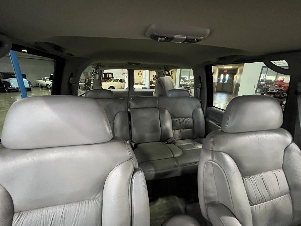 Chevrolet Suburban 1500 LT 1999