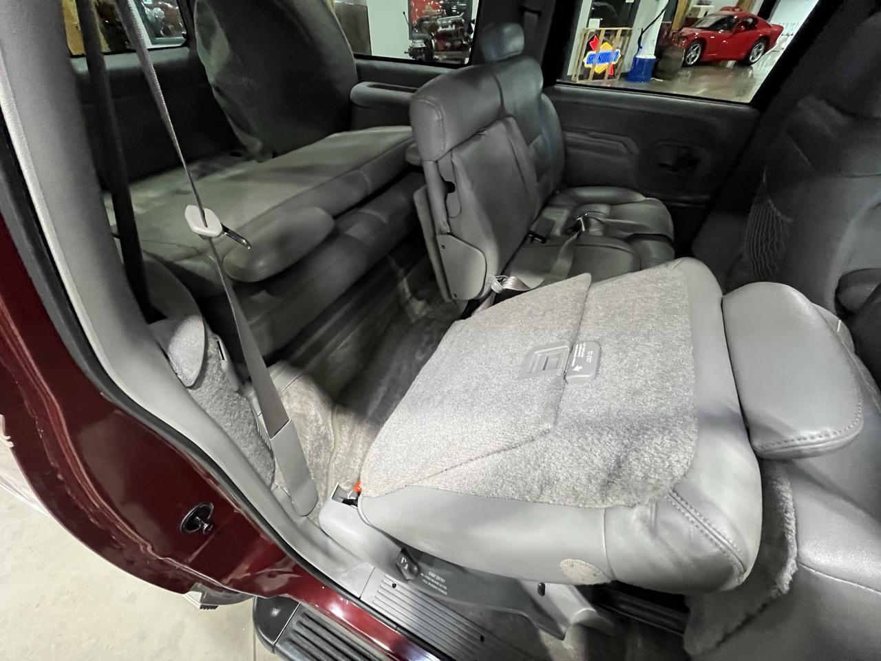 Chevrolet Suburban 1500 LT 1999