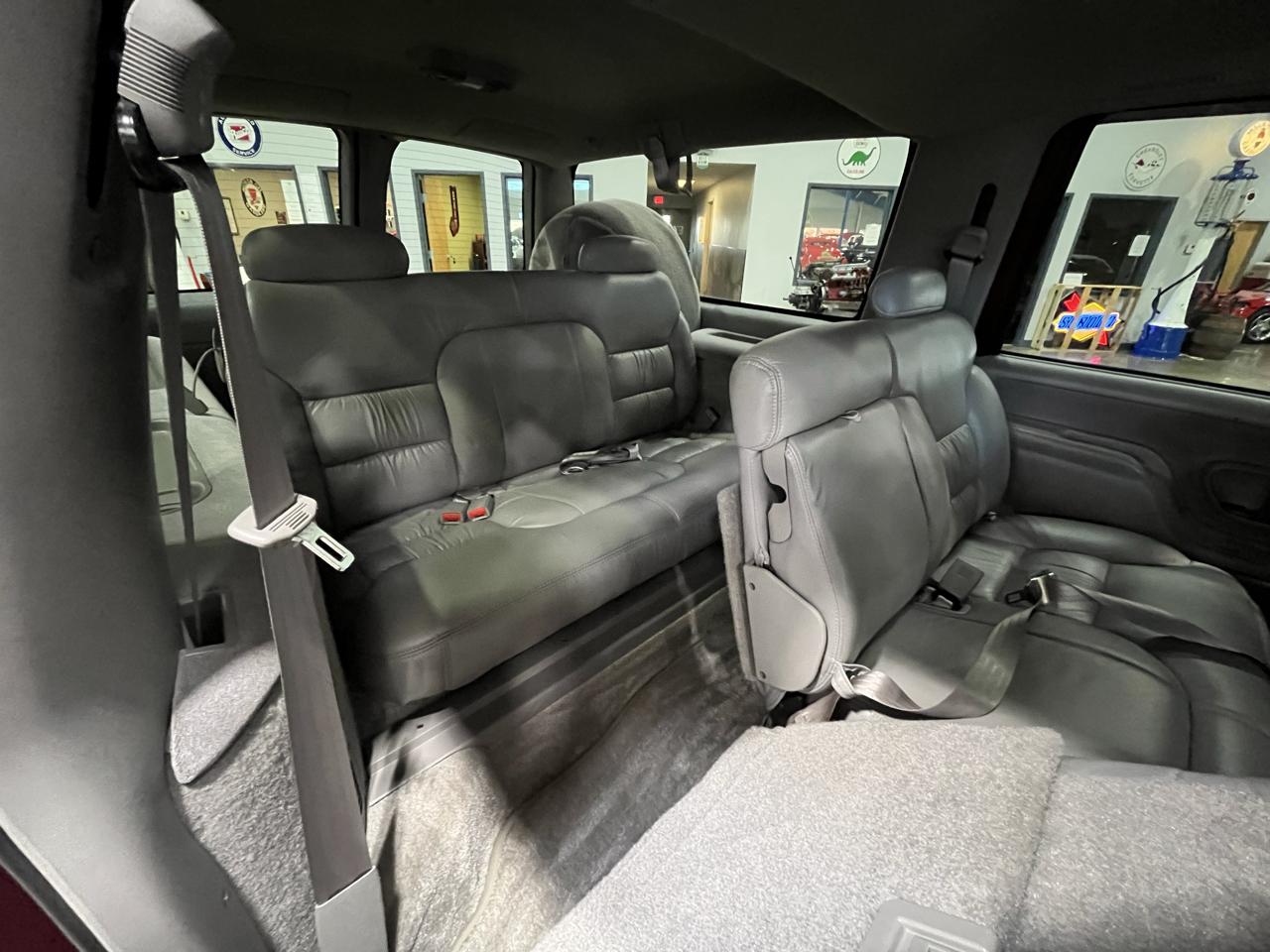 Chevrolet Suburban 1500 LT 1999