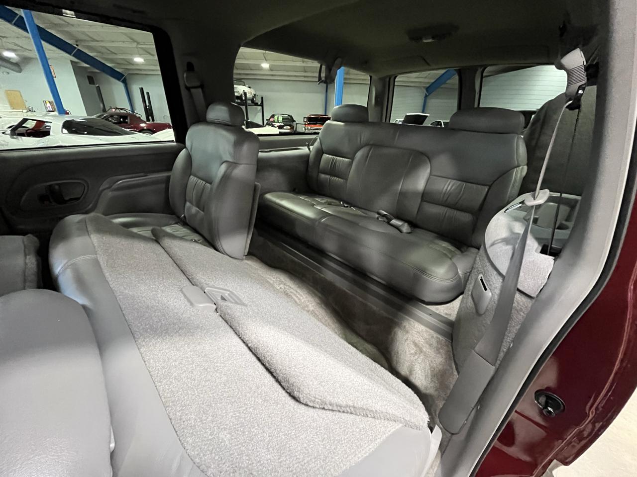 Chevrolet Suburban 1500 LT 1999