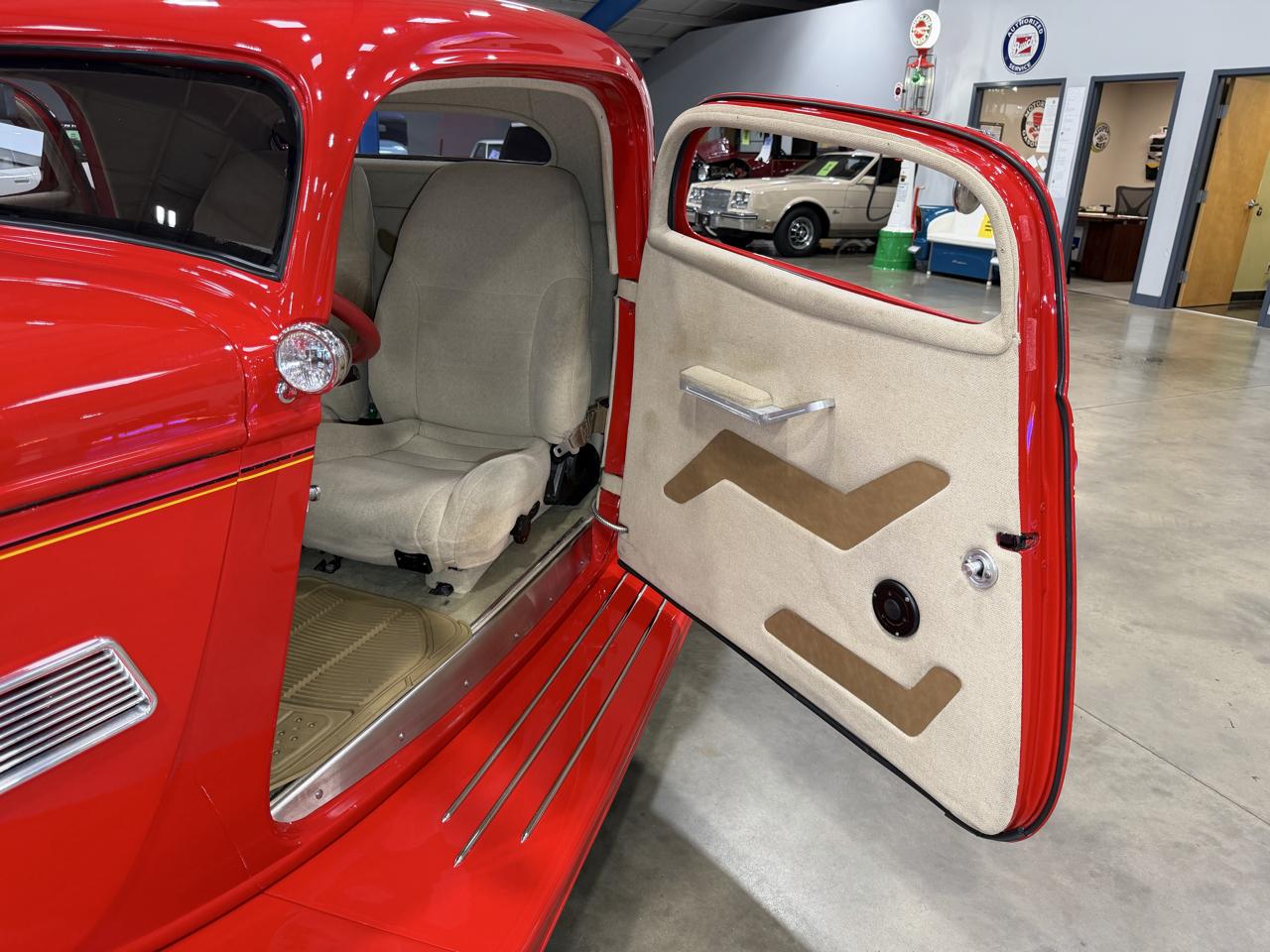 Ford 3-Window  1934