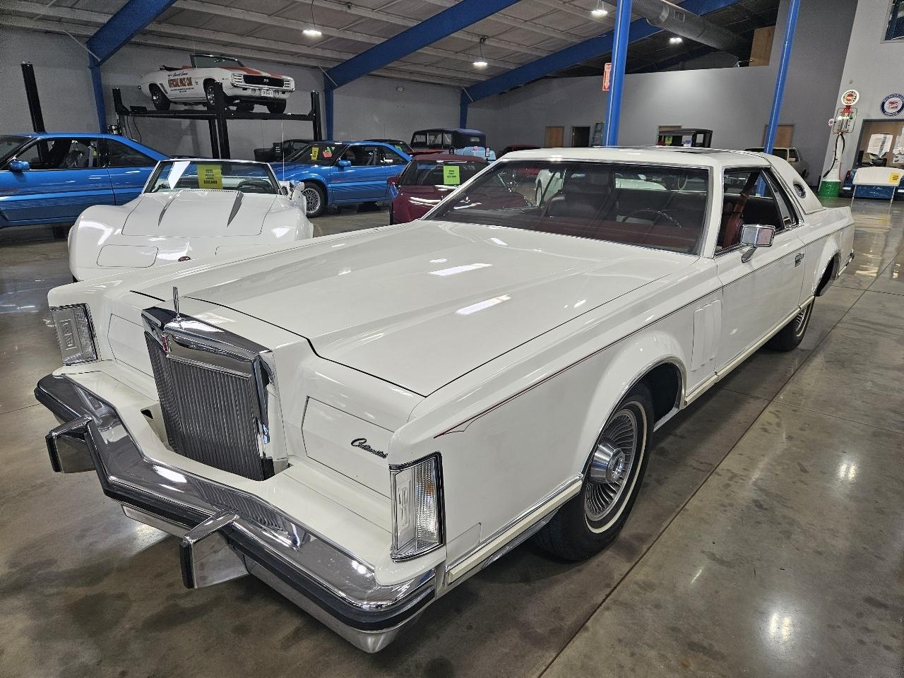 Lincoln Mark V  1977