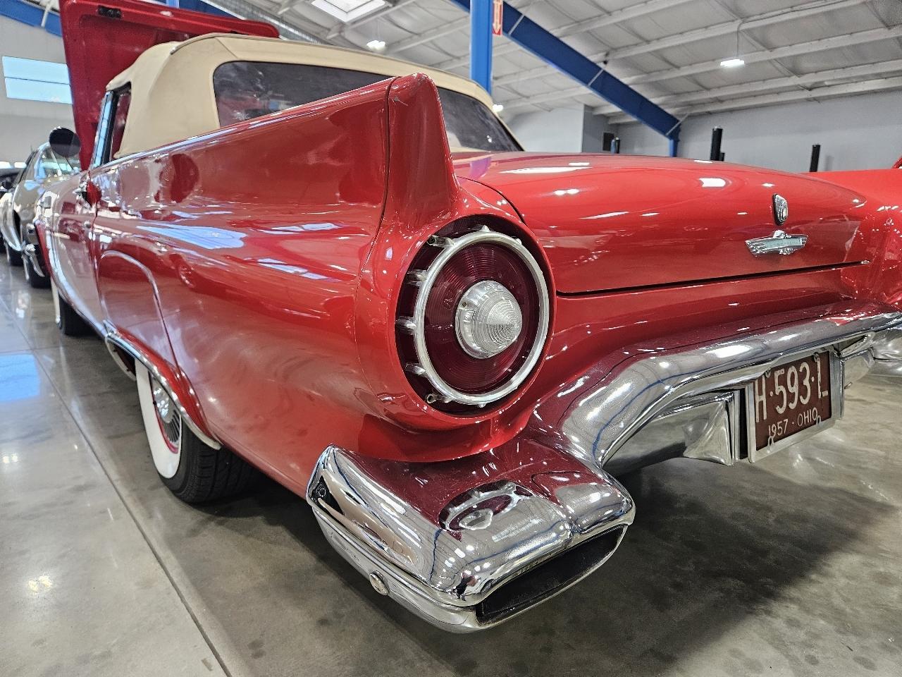Ford Thunderbird  1957