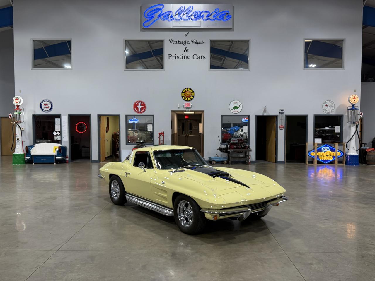 Chevrolet Corvette  1964
