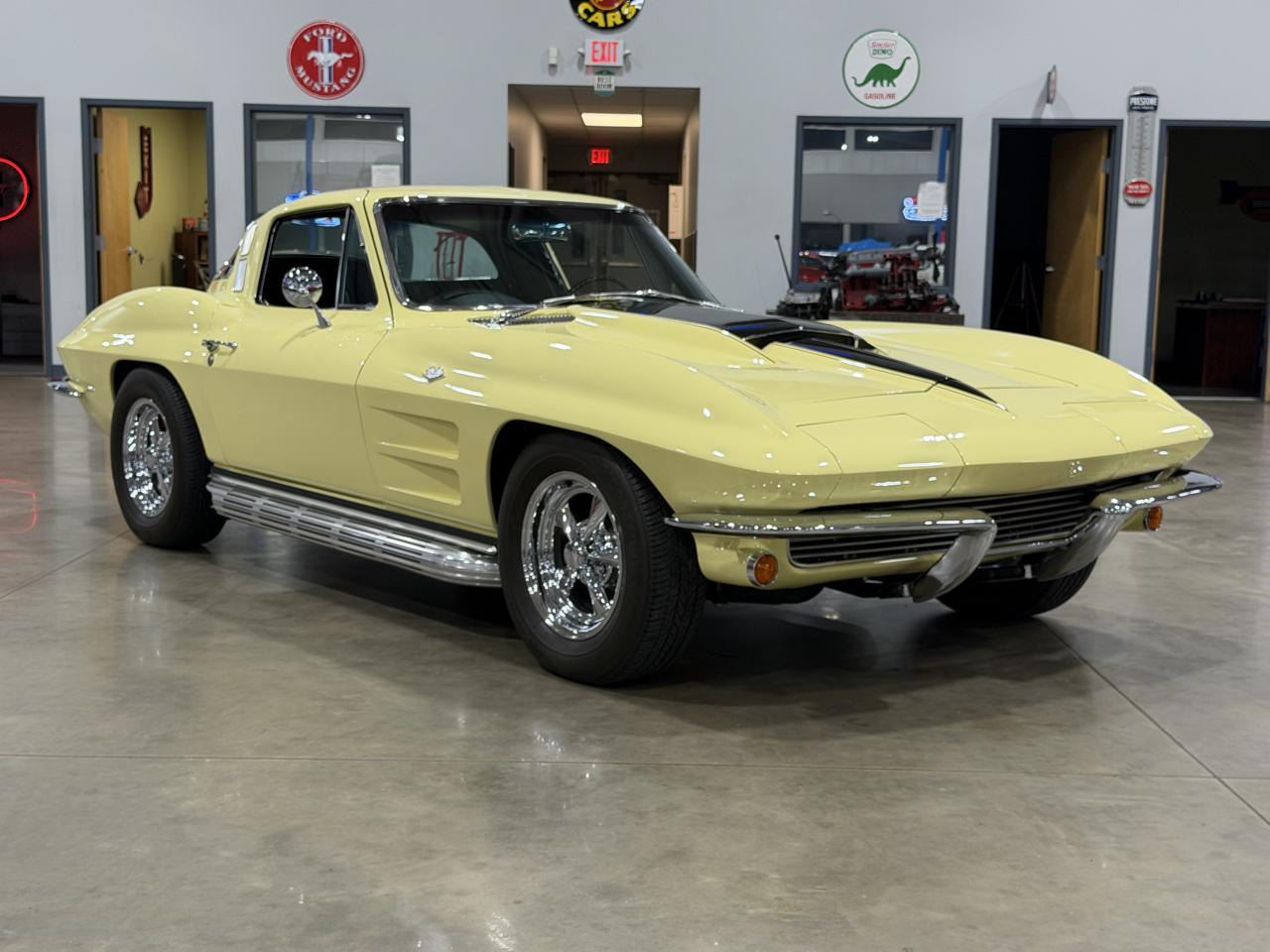 Chevrolet Corvette  1964