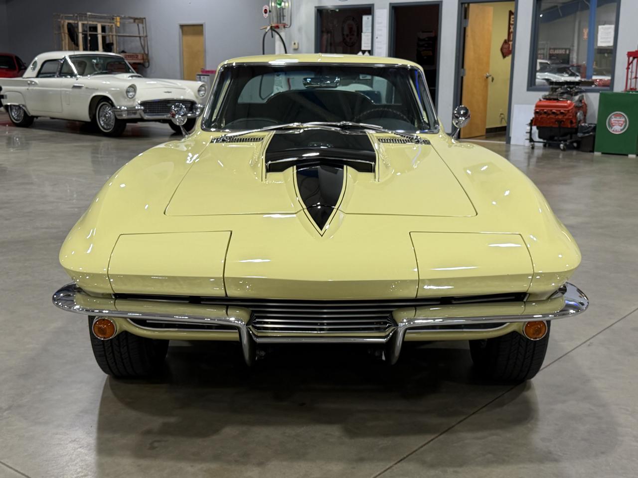 Chevrolet Corvette  1964