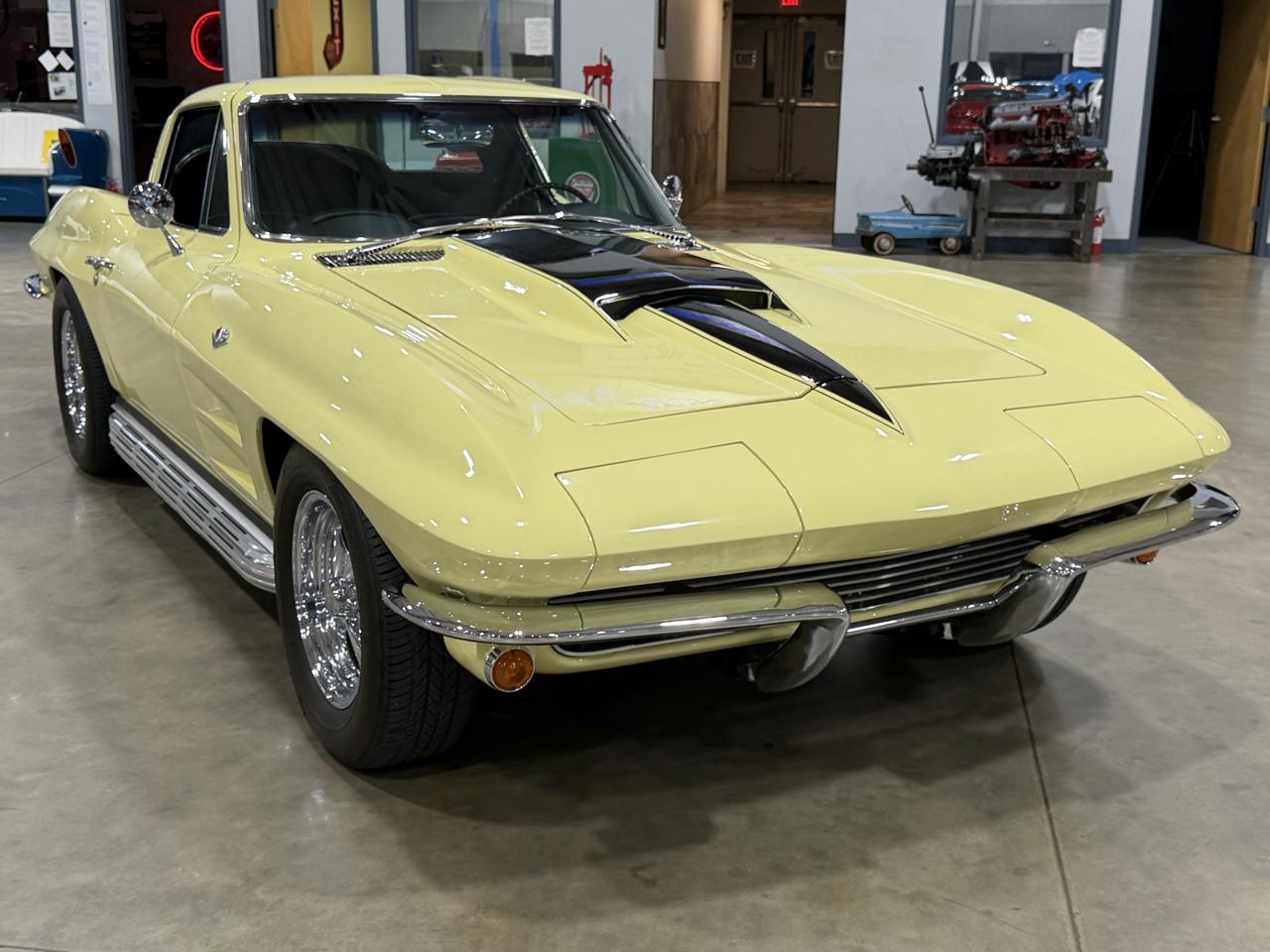 Chevrolet Corvette  1964