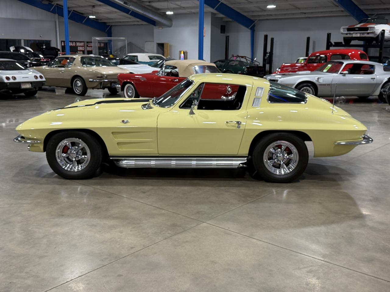 Chevrolet Corvette  1964
