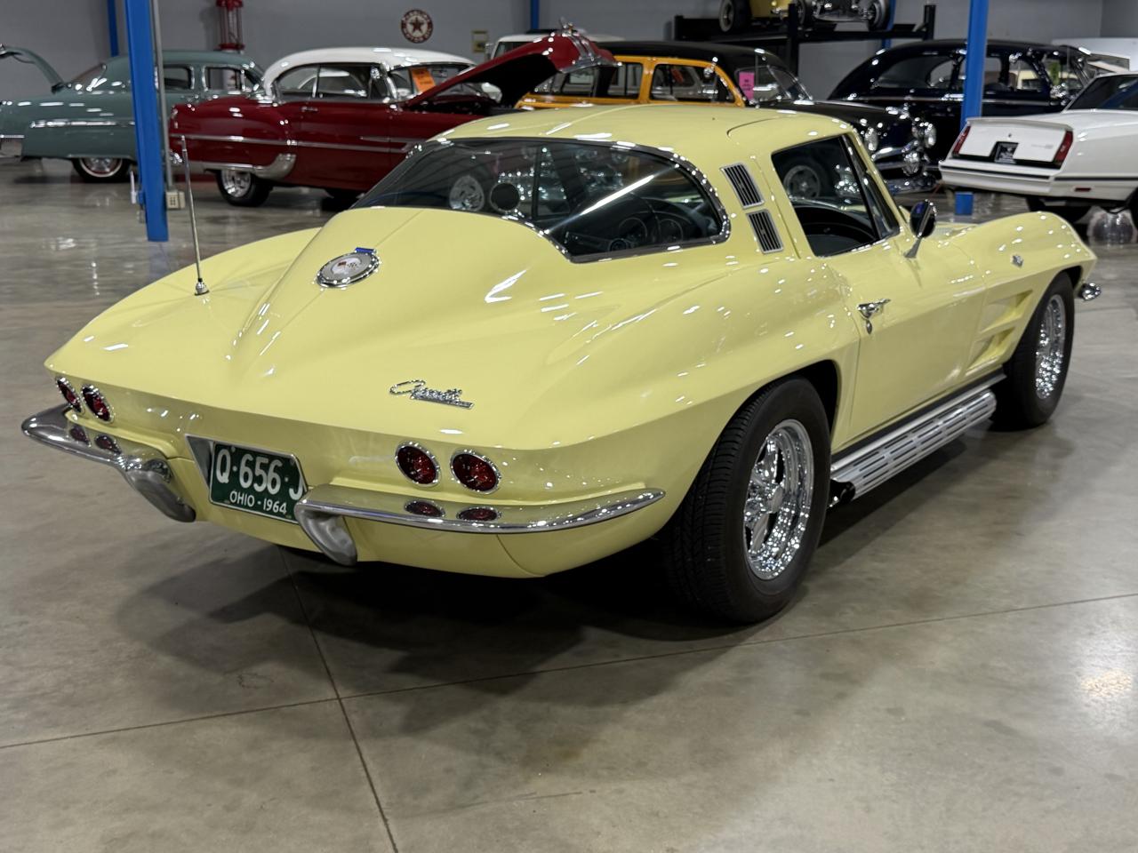 Chevrolet Corvette  1964