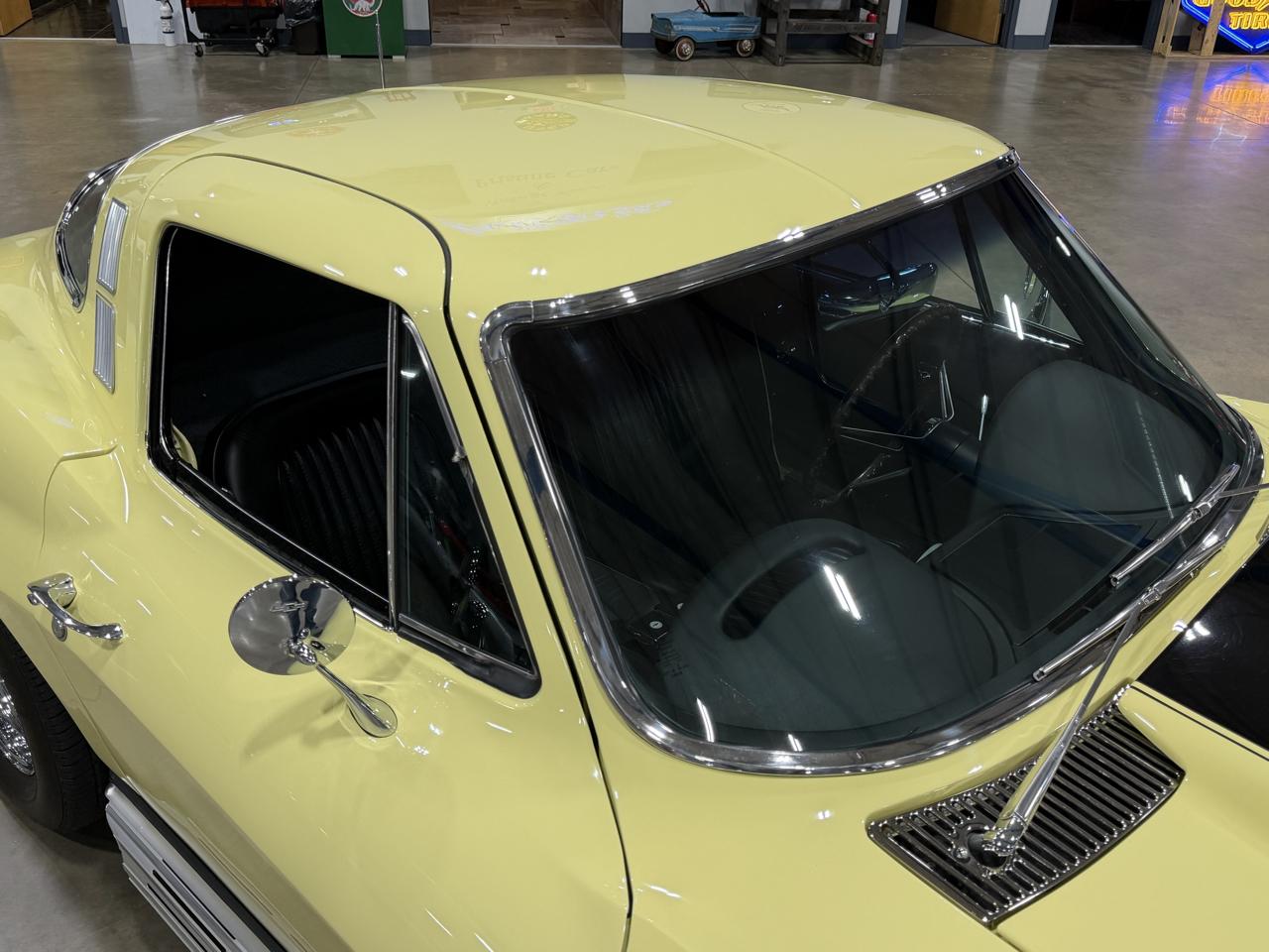 Chevrolet Corvette  1964