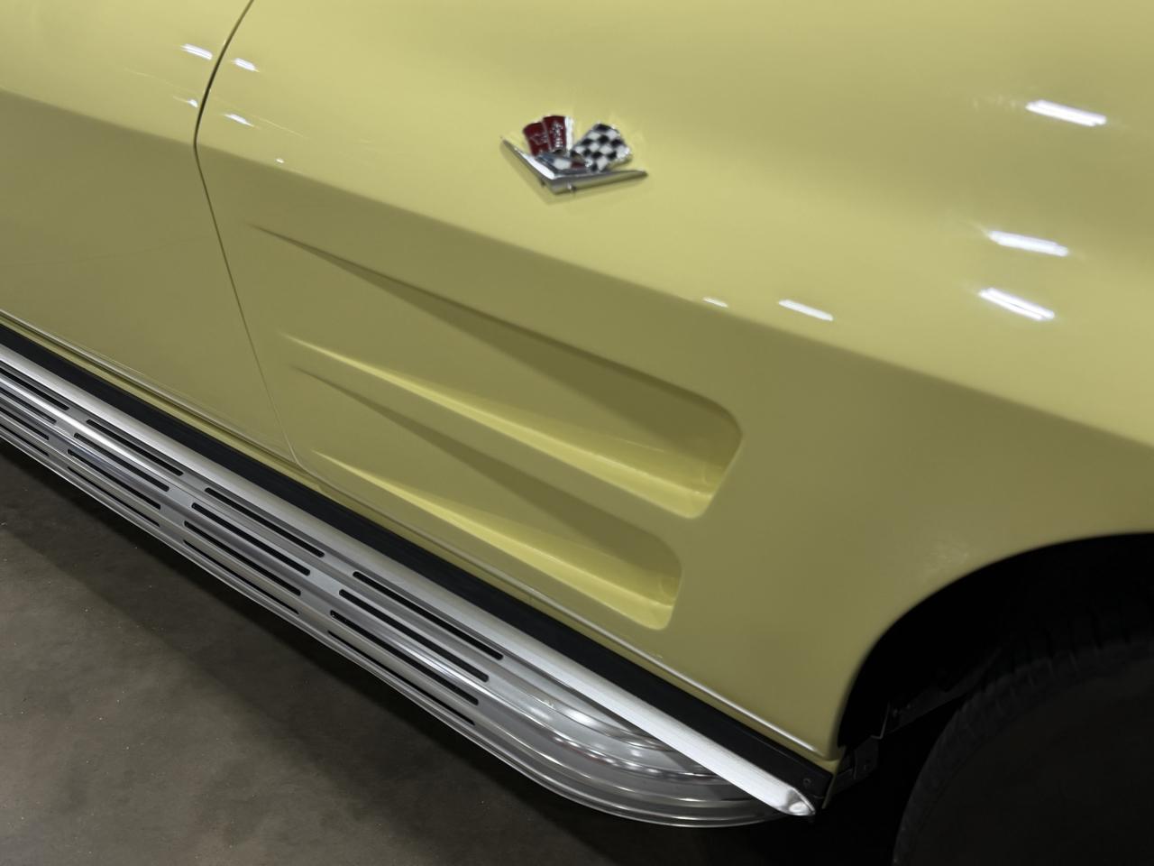 Chevrolet Corvette  1964