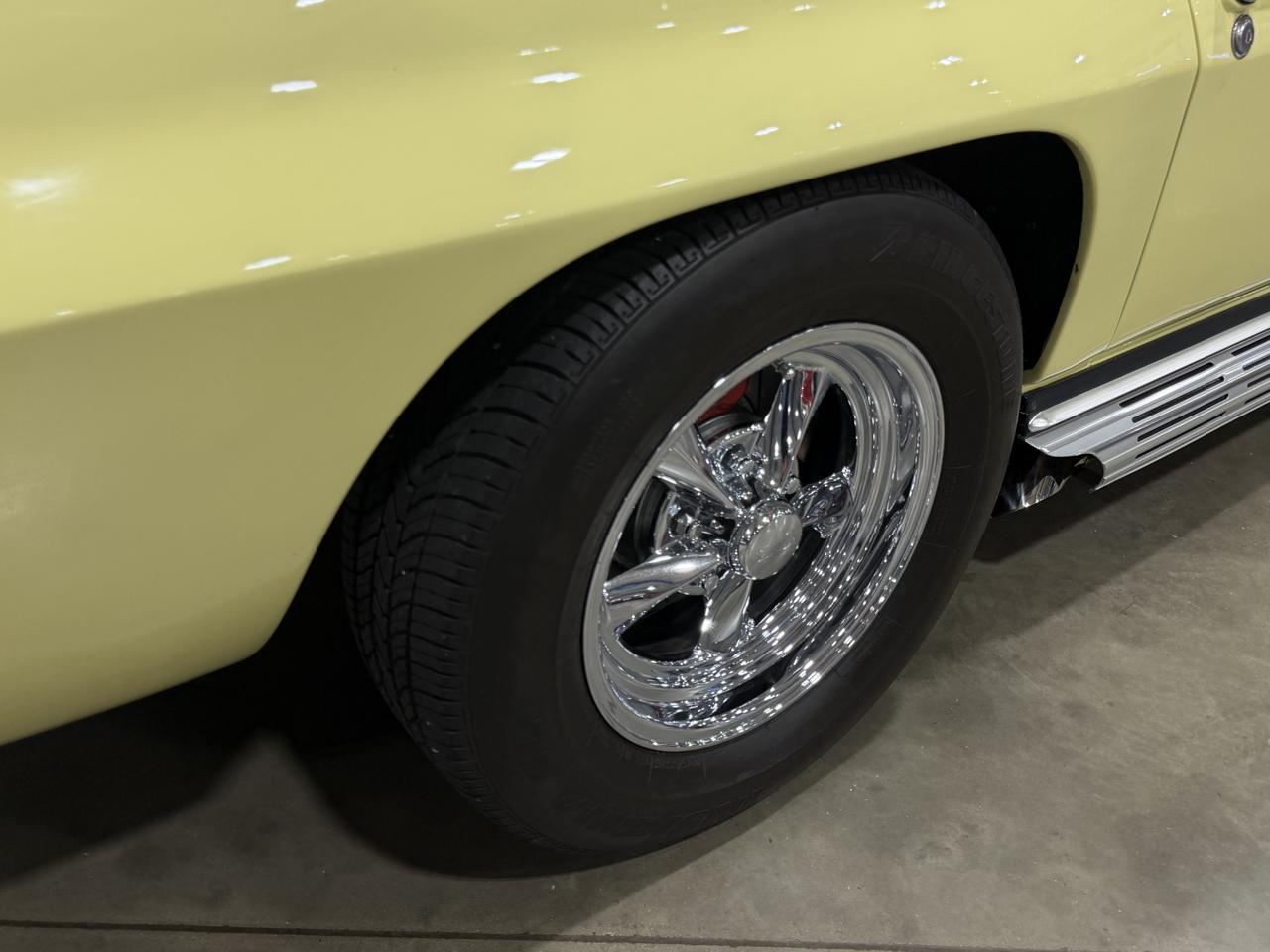 Chevrolet Corvette  1964