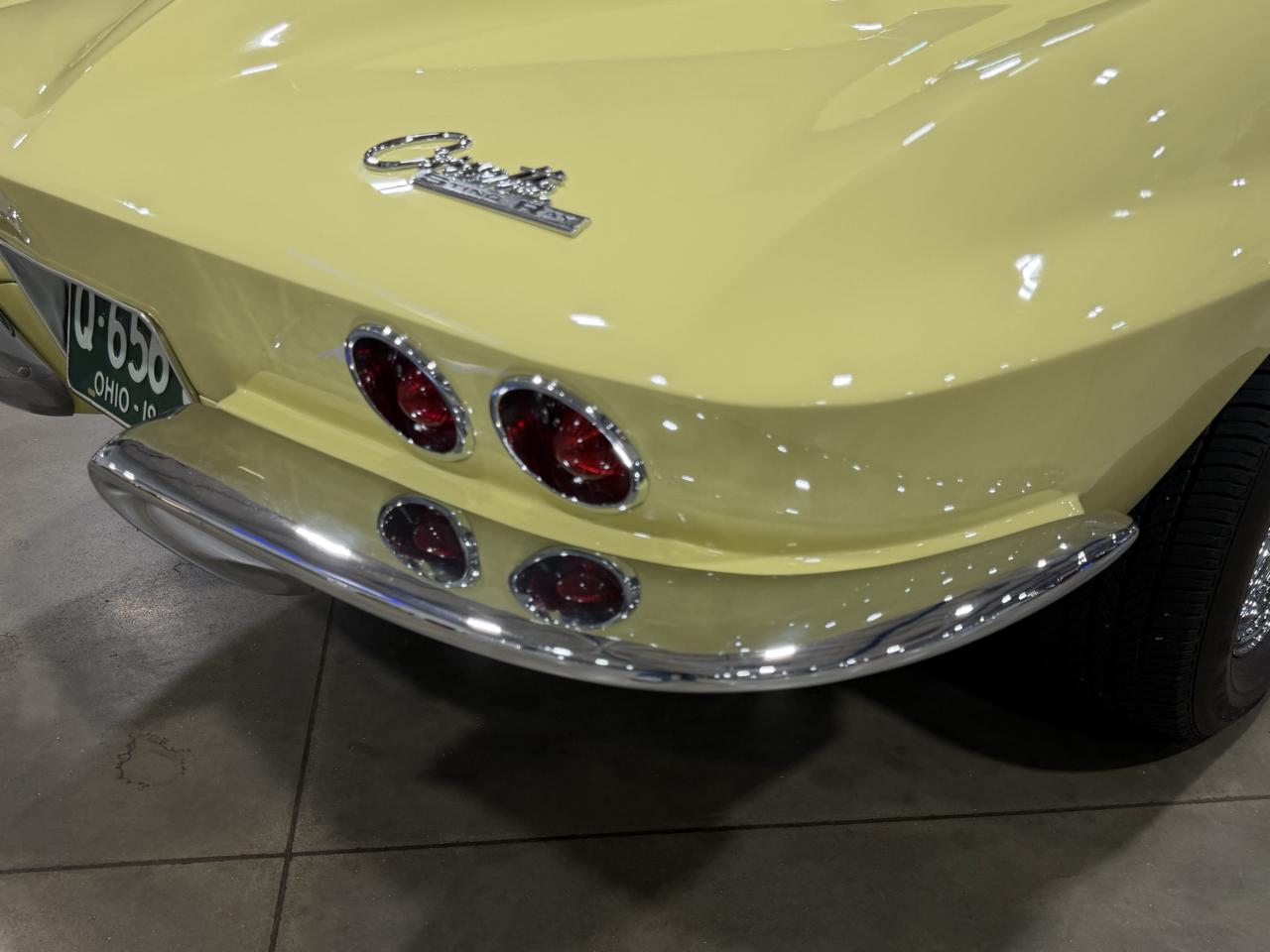 Chevrolet Corvette  1964