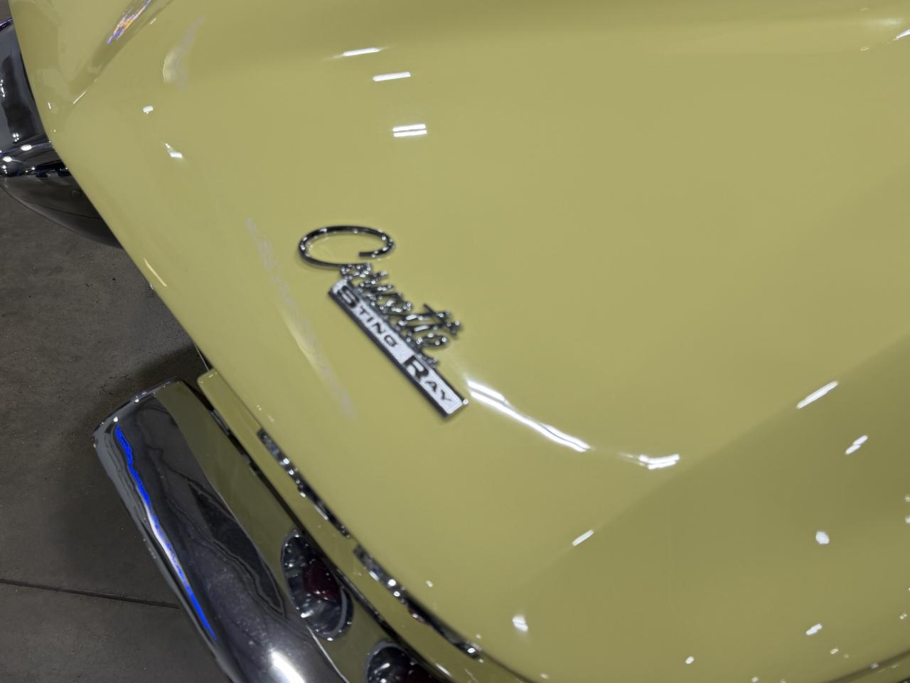 Chevrolet Corvette  1964