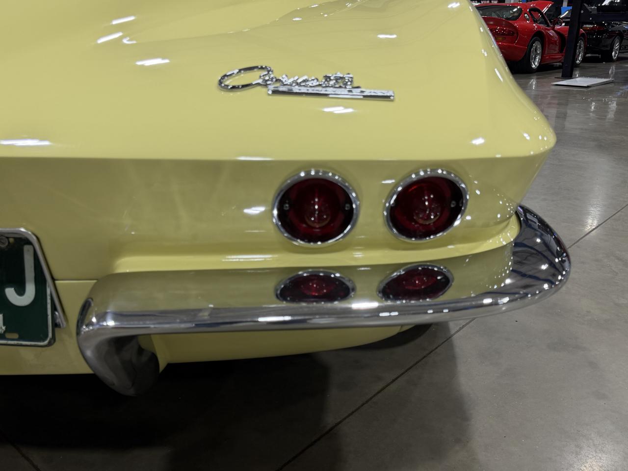Chevrolet Corvette  1964