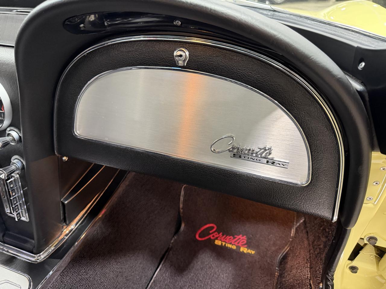 Chevrolet Corvette  1964