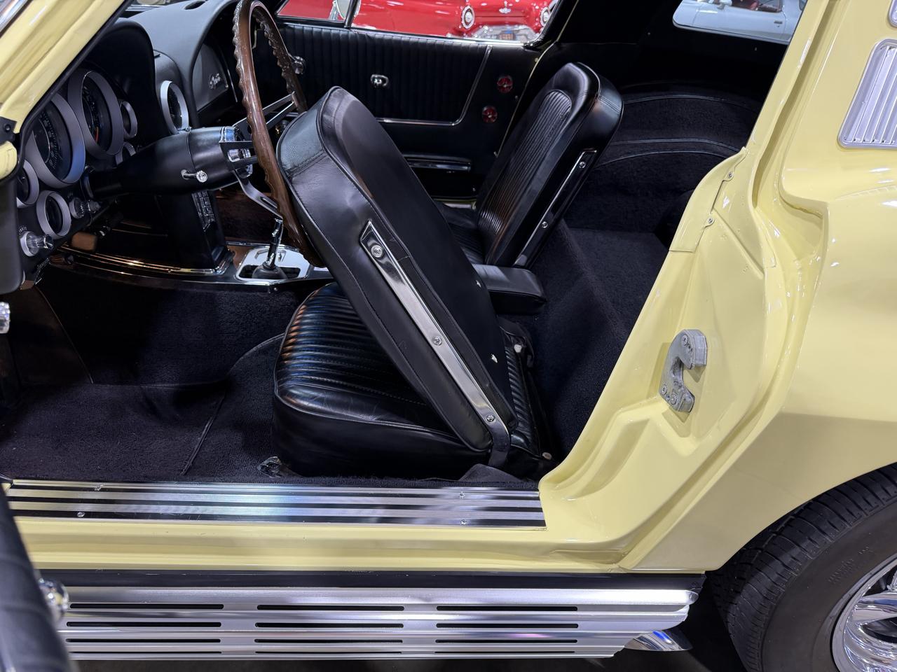 Chevrolet Corvette  1964