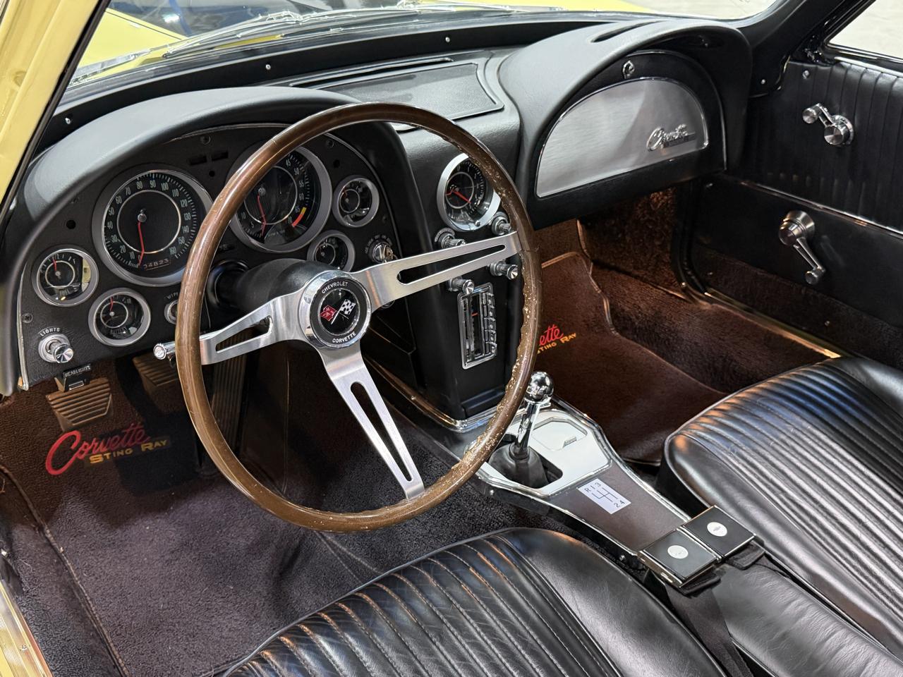 Chevrolet Corvette  1964