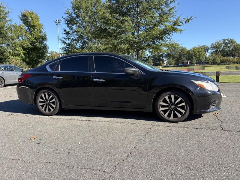 Nissan Altima 2.5 SV 2018