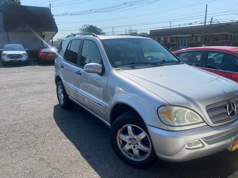 2004 Mercedes-Benz M-Class ML350