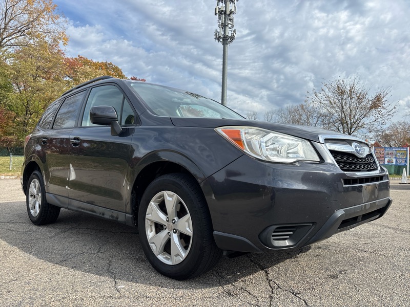 2015 Subaru Forester 2.5i Premium photo 3