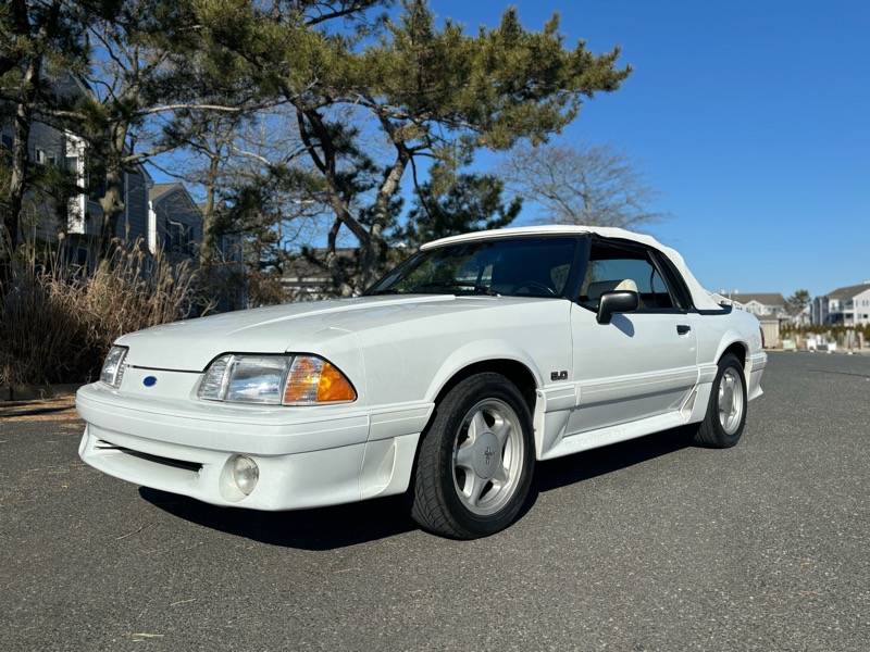 1992 Ford Mustang GT Convertible photo 4