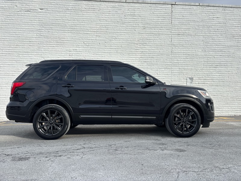 Ford Explorer 4dr 114" WB 4.0L XLT AWD 2019