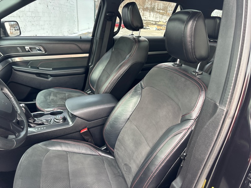Ford Explorer 4dr 114" WB 4.0L XLT AWD 2019
