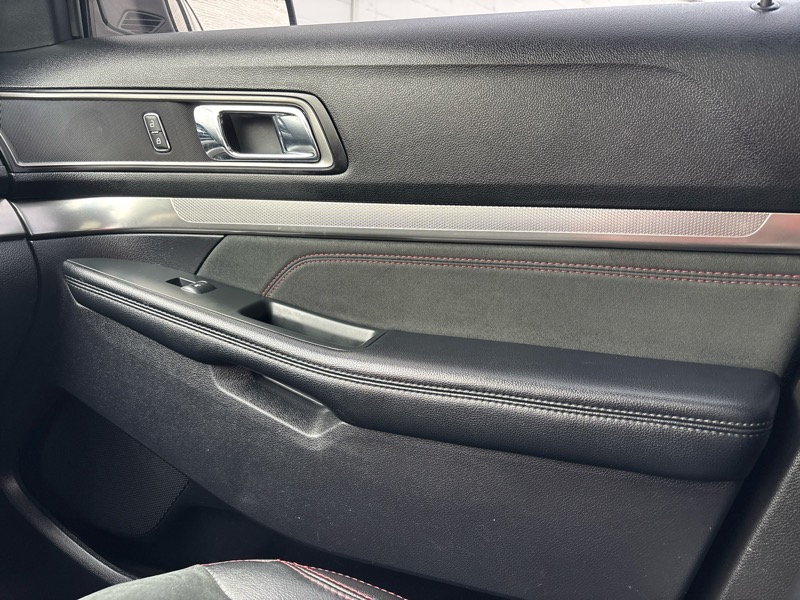 Ford Explorer 4dr 114" WB 4.0L XLT AWD 2019