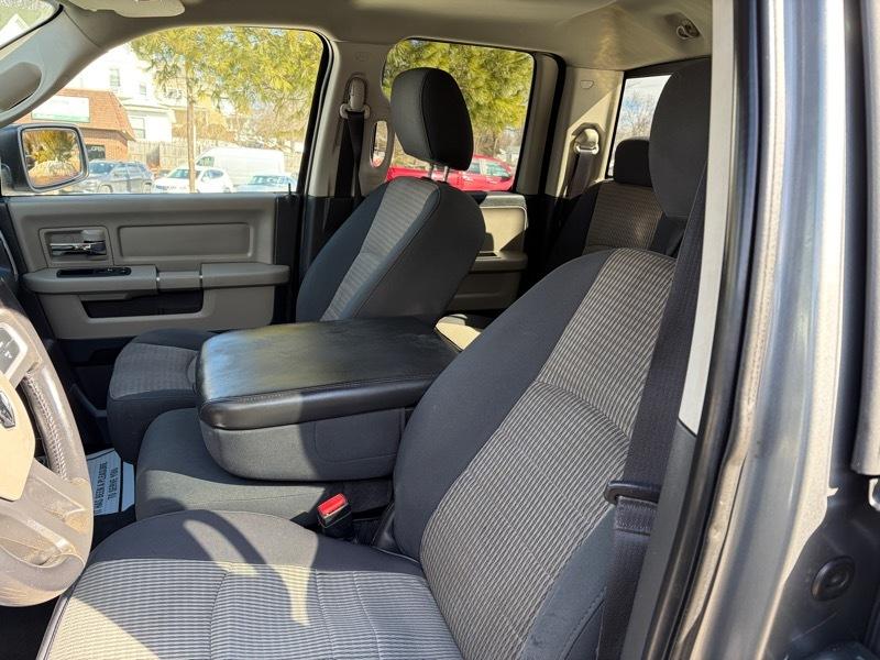 RAM 1500 4WD Crew Cab 149" Big Horn 2010