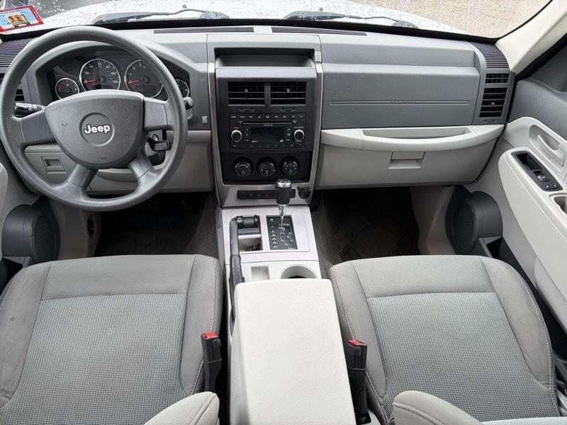 Jeep Liberty Sport 4WD 2008