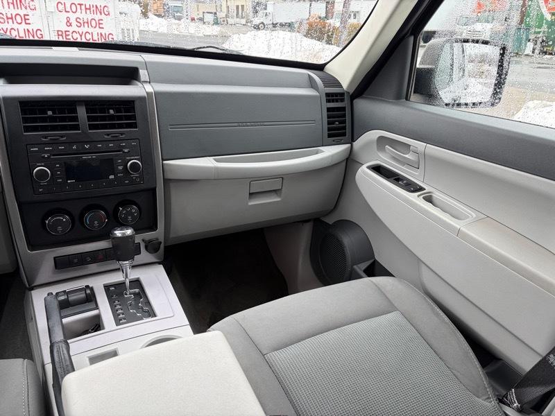 Jeep Liberty Sport 4WD 2008