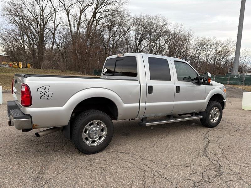 Ford F-250 SD XLT Crew Cab Long Bed 4WD 2016