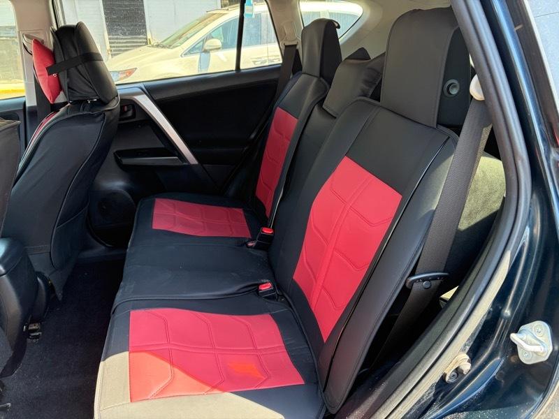 Toyota RAV4 LE AWD 2017