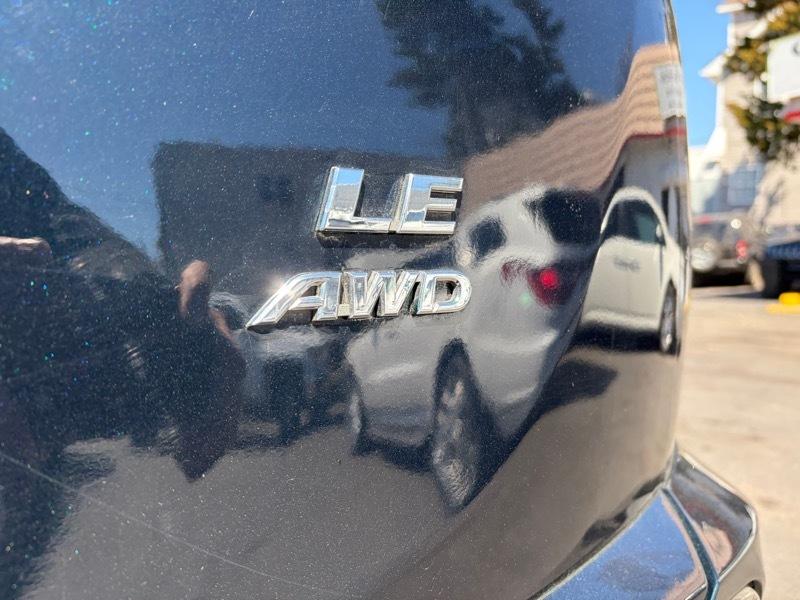 Toyota RAV4 LE AWD 2017