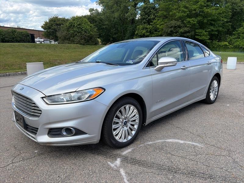 Ford Fusion Hybrid SE 2014