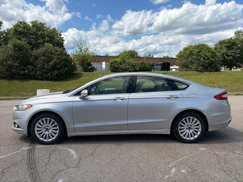 Ford Fusion Hybrid SE 2014