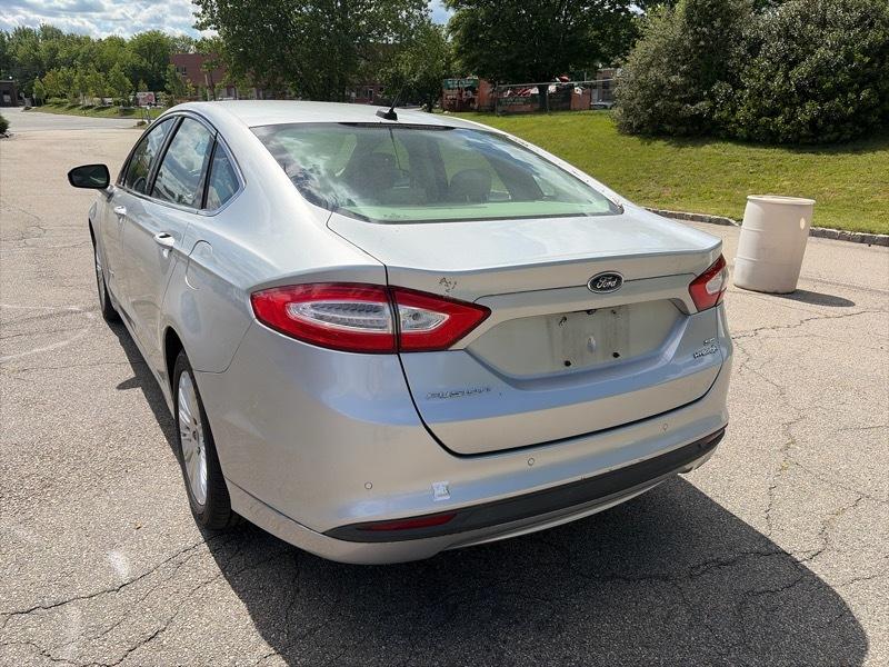 Ford Fusion Hybrid SE 2014