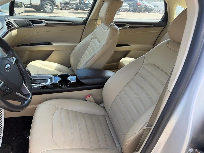 Ford Fusion Hybrid SE 2014