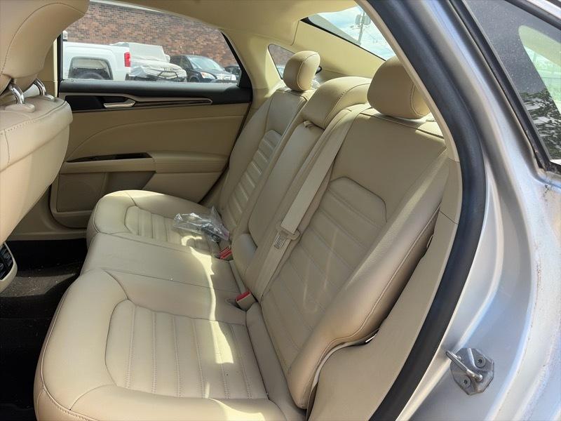 Ford Fusion Hybrid SE 2014