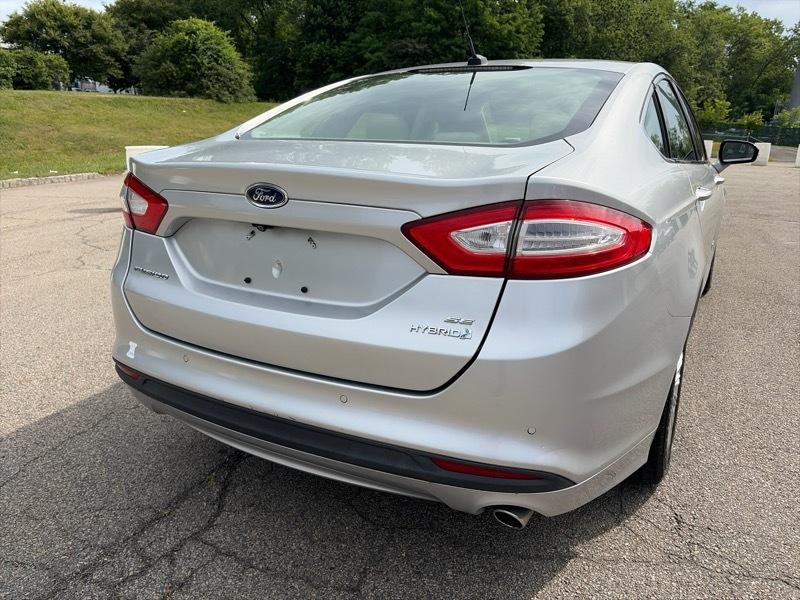 Ford Fusion Hybrid SE 2014