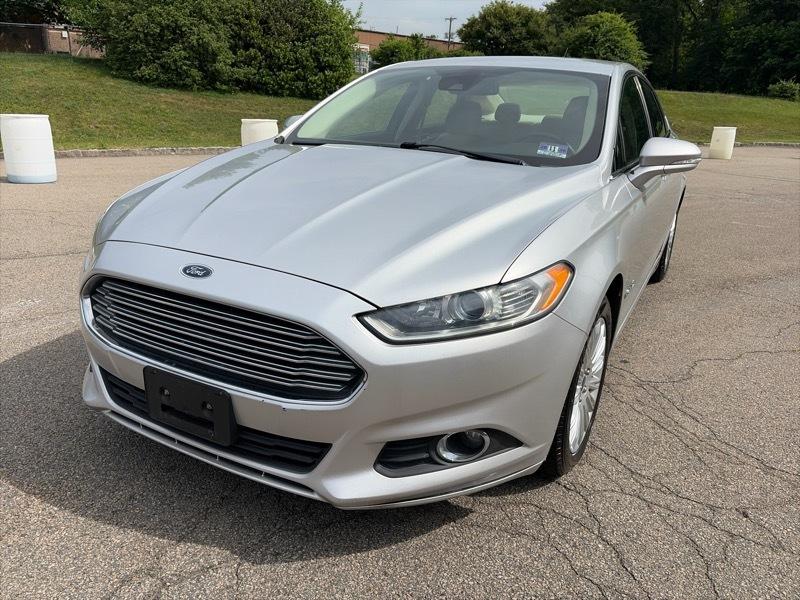 Ford Fusion Hybrid SE 2014