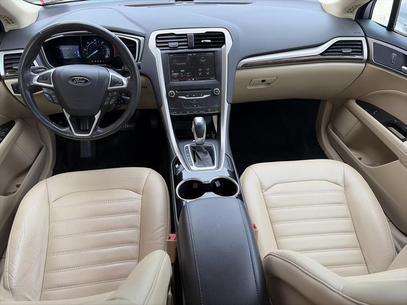 Ford Fusion Hybrid SE 2014