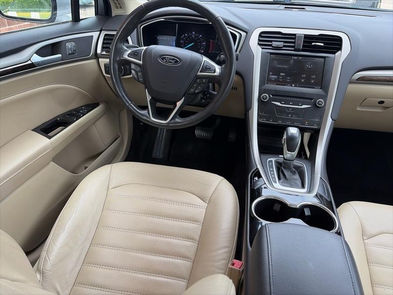 Ford Fusion Hybrid SE 2014
